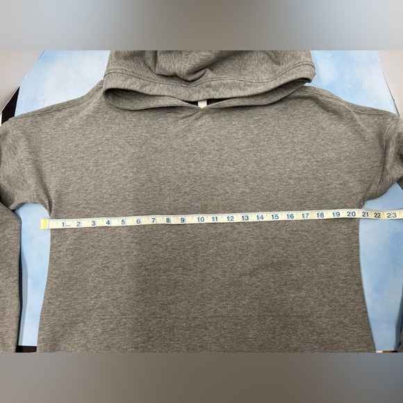 lululemon athletica  Cut Above Hoodie (Expression) Heather Gray Women's size 10 - Picture 9 of 11